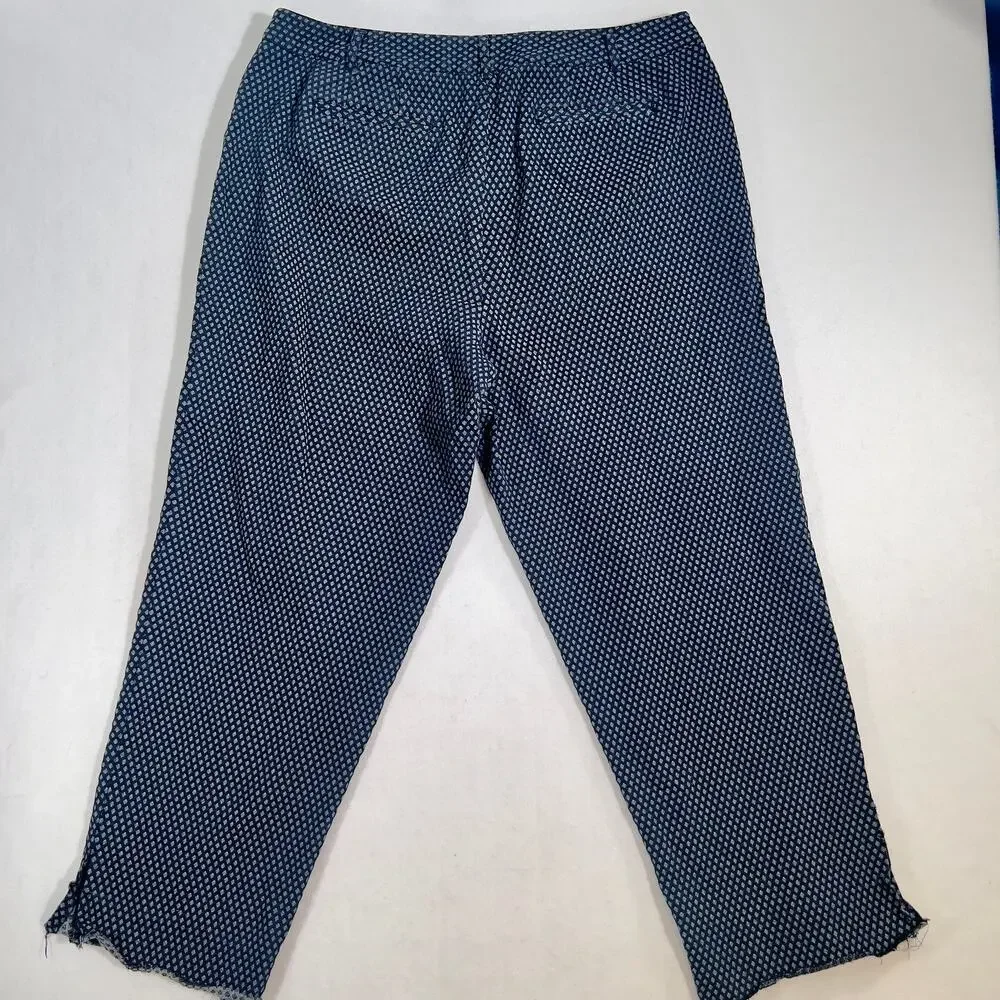 Talbots Woman Capri Pant Woman 14W Stretch Classic Fit Crop Navy Diamond Print